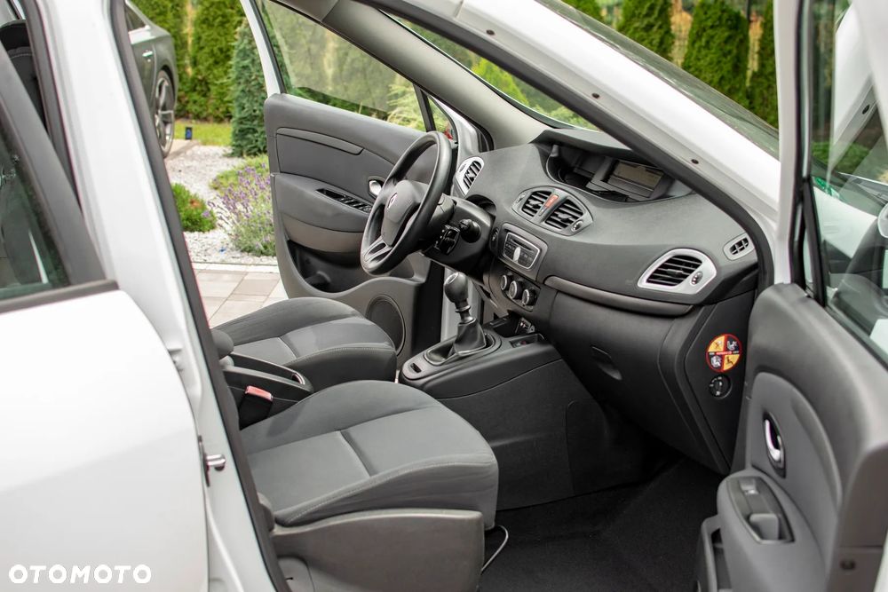 Renault Scenic - 6