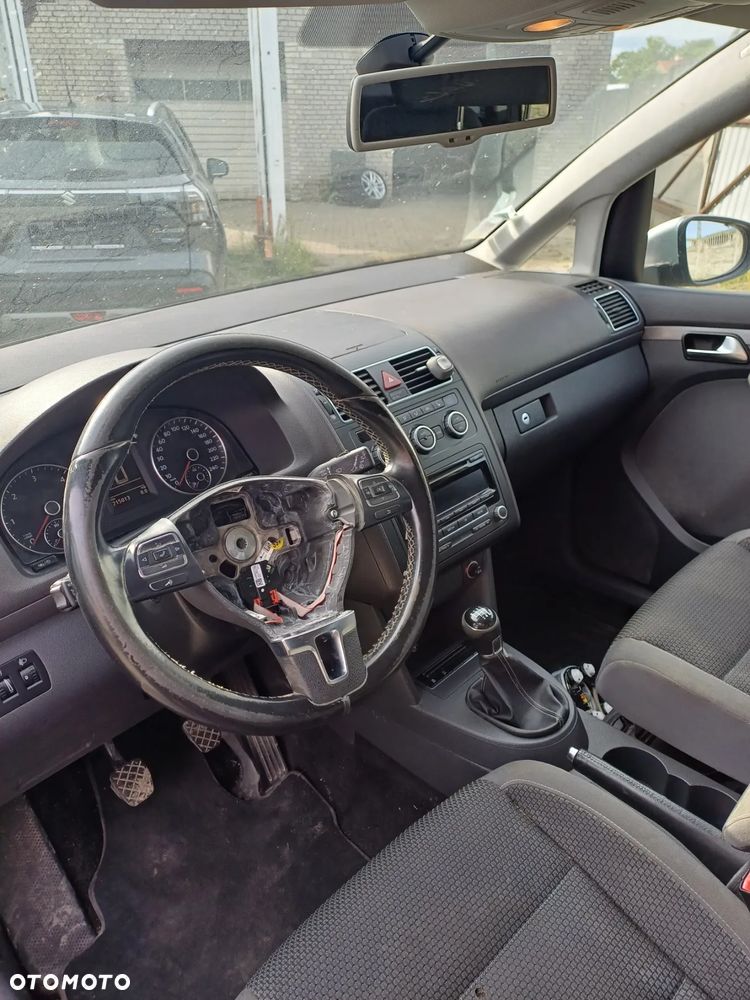 Volkswagen Touran 1.6 TDI SCR (BlueMotion Technology) Comfortline - 4
