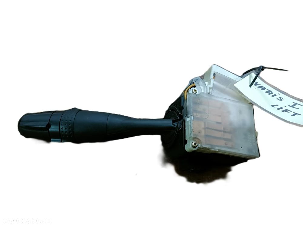 TOYOTA YARIS I 99-05 LIFT manetki * - 4