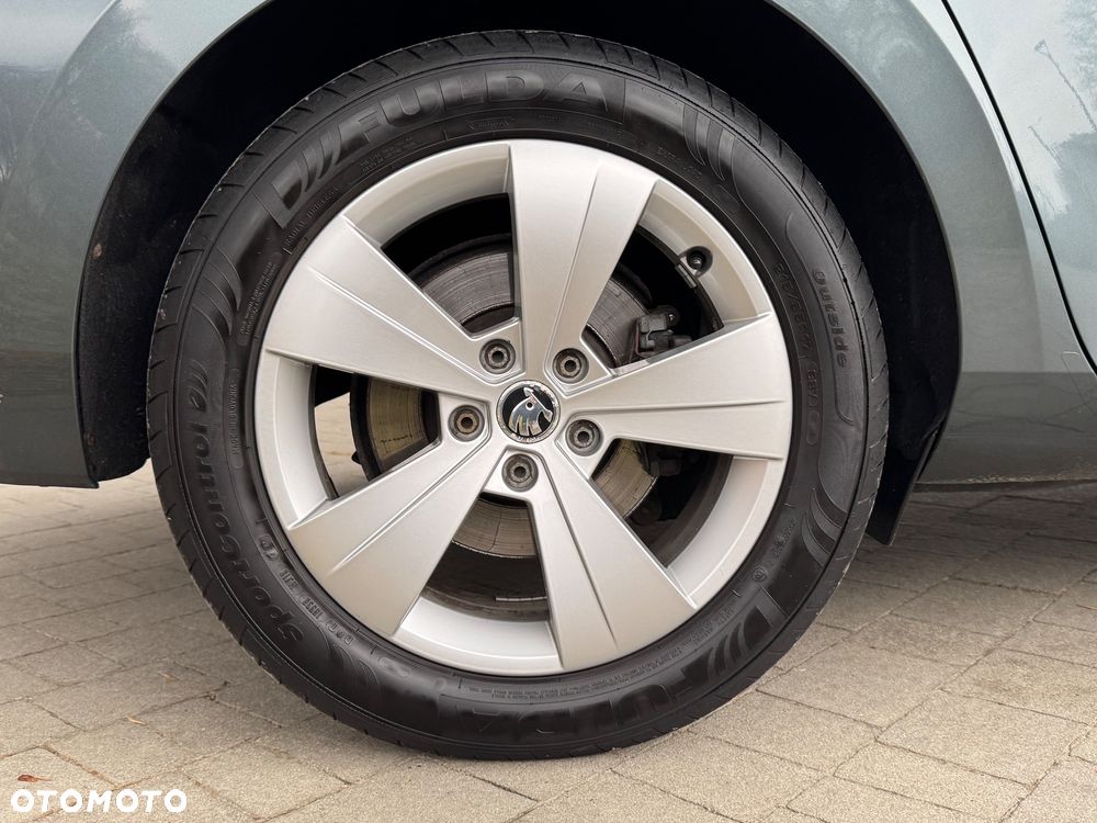 Skoda Superb 2.0 TDI DSG Premium Edition - 40