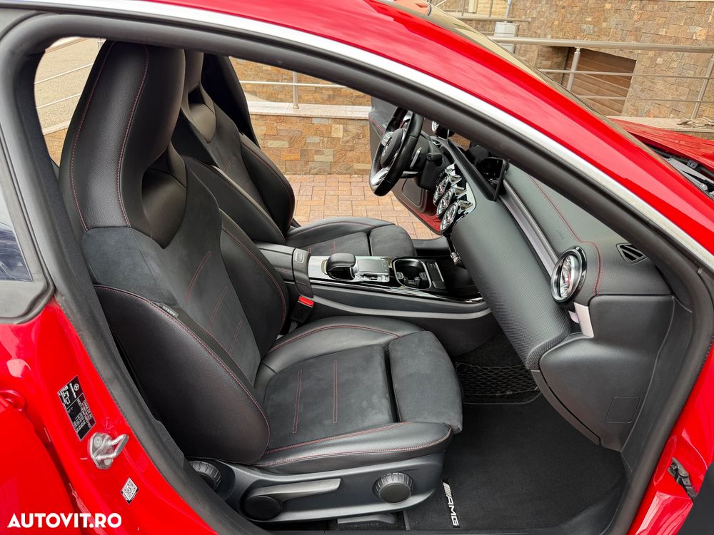 Mercedes-Benz CLA 220 Shooting Brake 7G-DCT AMG Line - 13