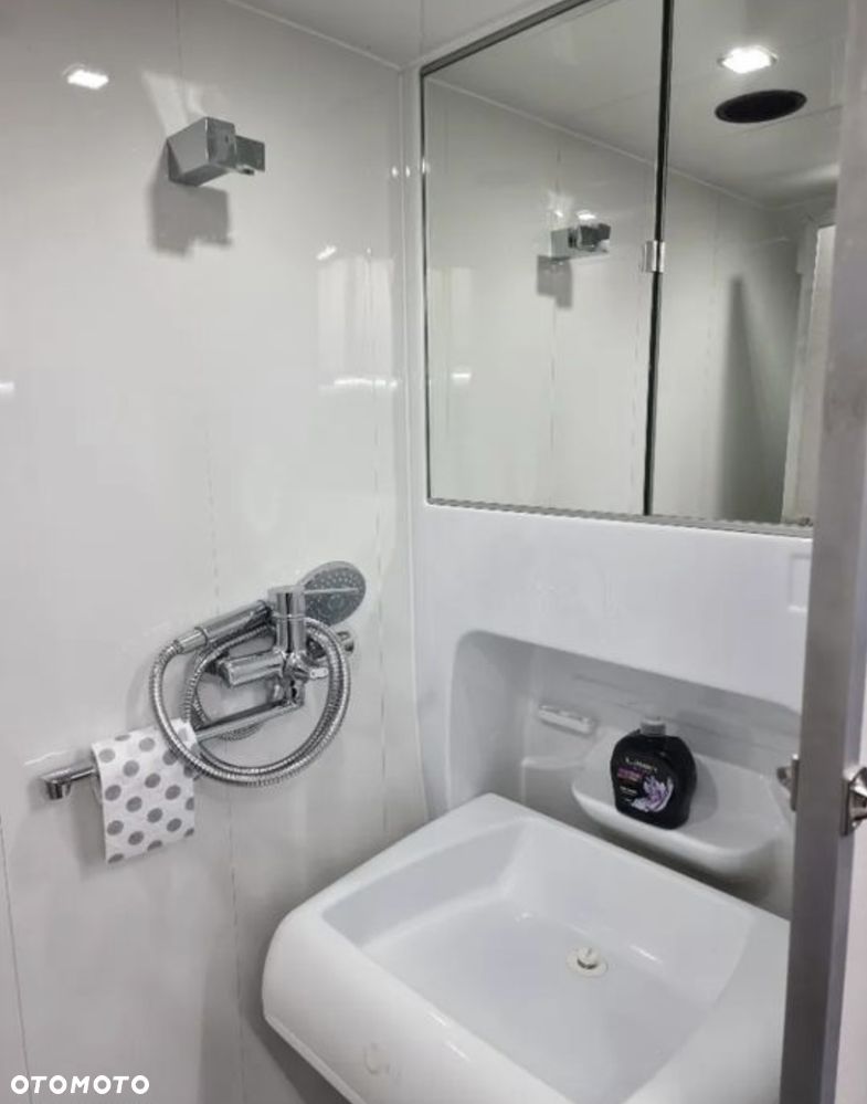 Mercedes-Benz SPRINTER - 28