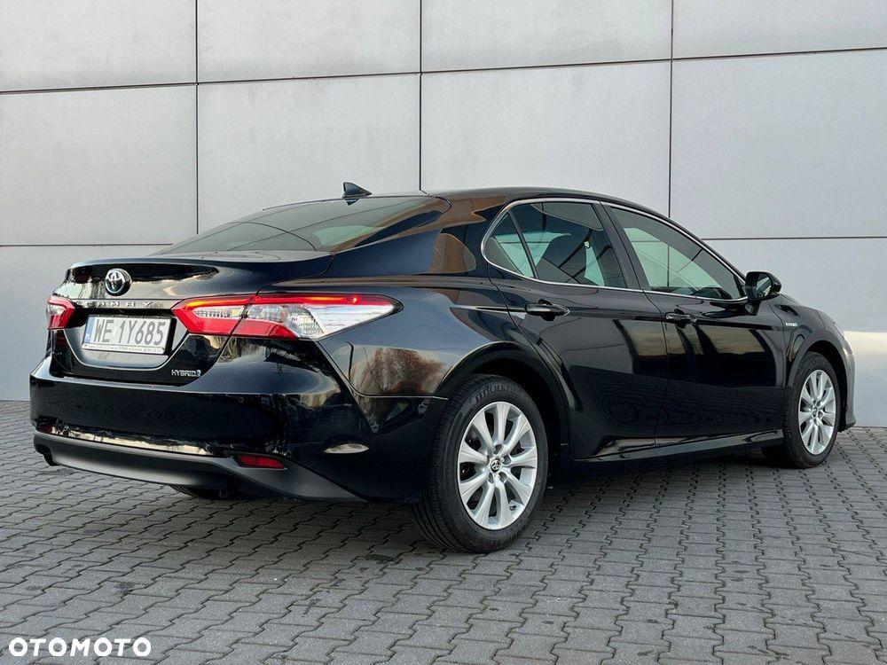 Toyota Camry - 9
