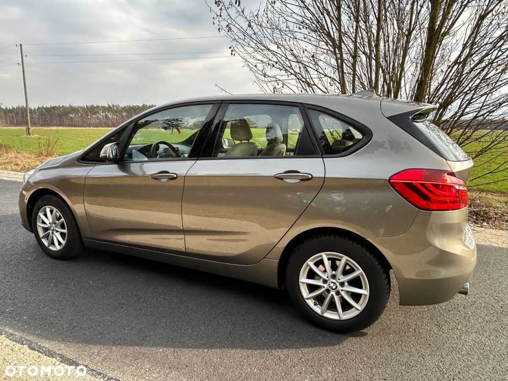 BMW Seria 2 220d - 15