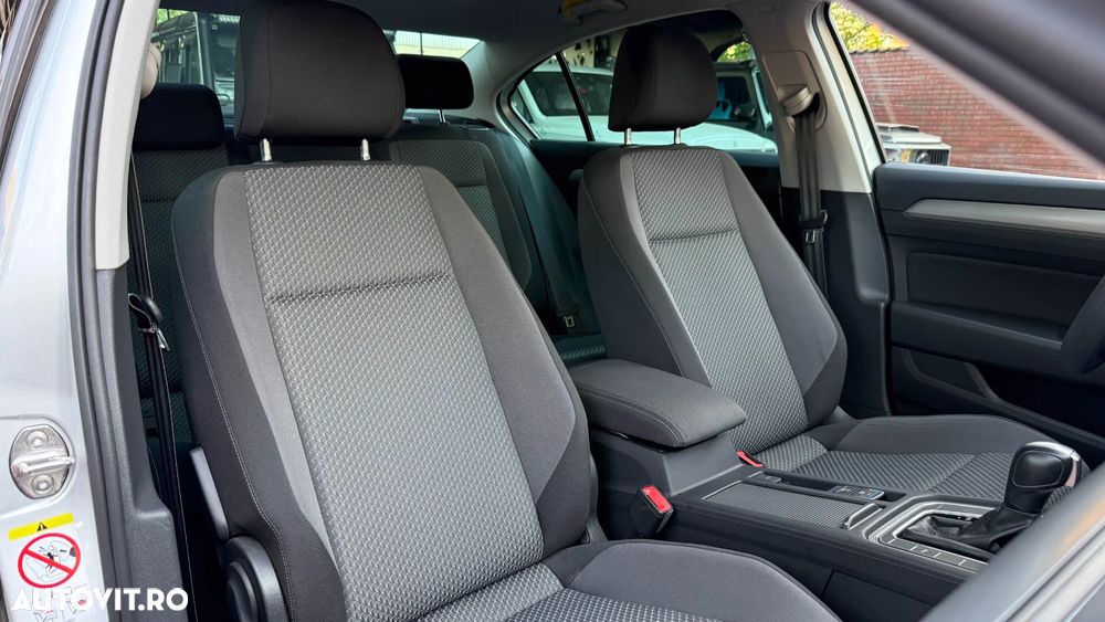 Volkswagen Passat 2.0 TDI DSG Advance - 12