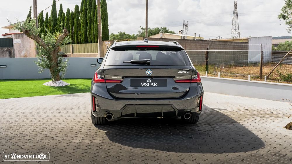 BMW 330 e Pack Desportivo M Pro Auto - 54
