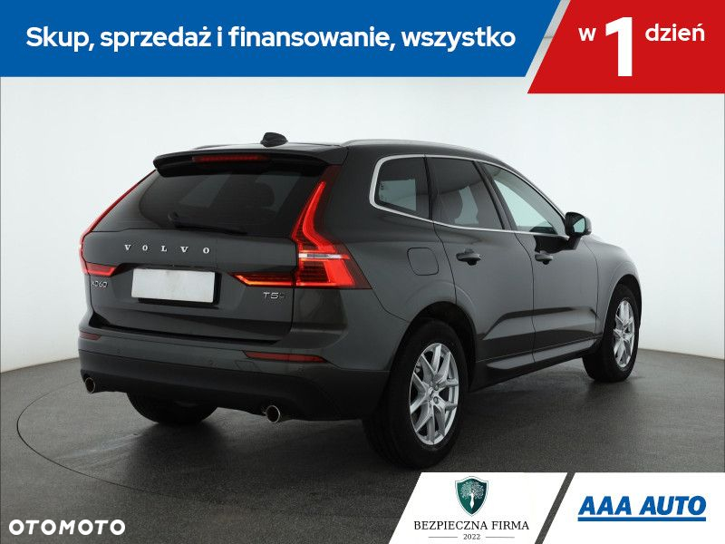 Volvo XC 60 - 6