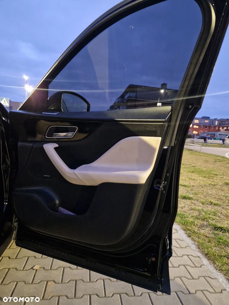 Jaguar F-Pace 2.0 i4P AWD Prestige - 25