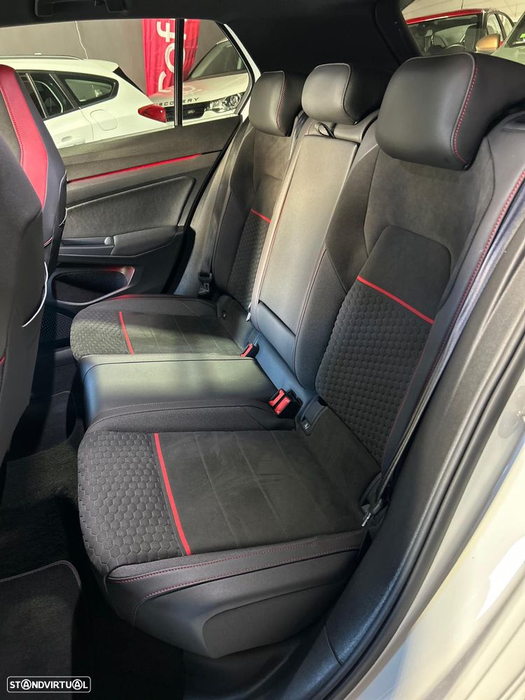VW Golf 2.0 TSI OPF DSG GTI Clubsport - 11