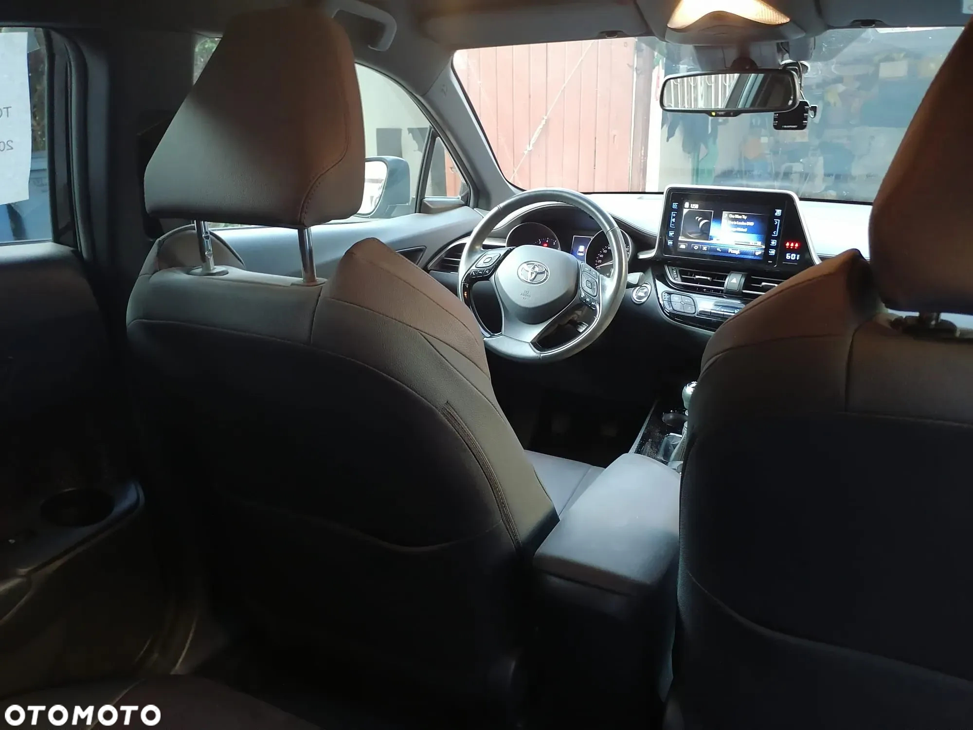 Toyota C-HR 1.2 T GPF Premium - 10