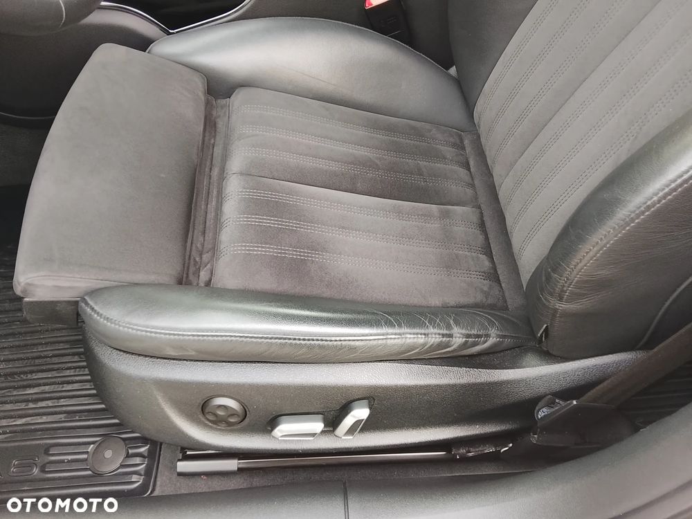 Audi A6 Allroad - 33