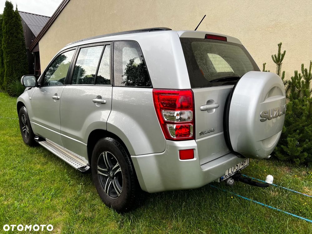 Suzuki Grand Vitara 2.0 Comfort - 2