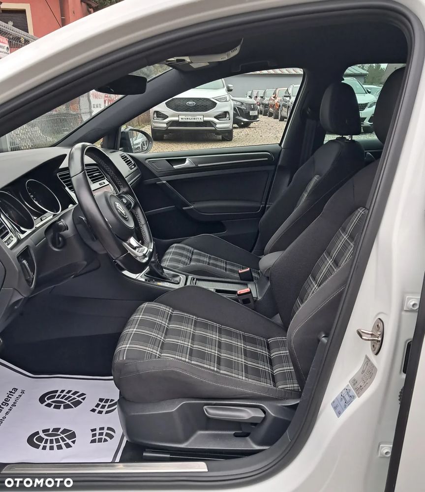 Volkswagen Golf GTD 2.0 TDI SCR DSG - 9