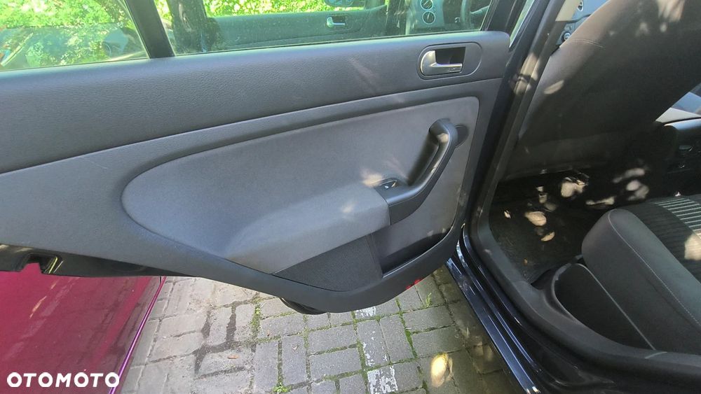 Volkswagen Golf Plus 1.4 TSI Trendline - 12