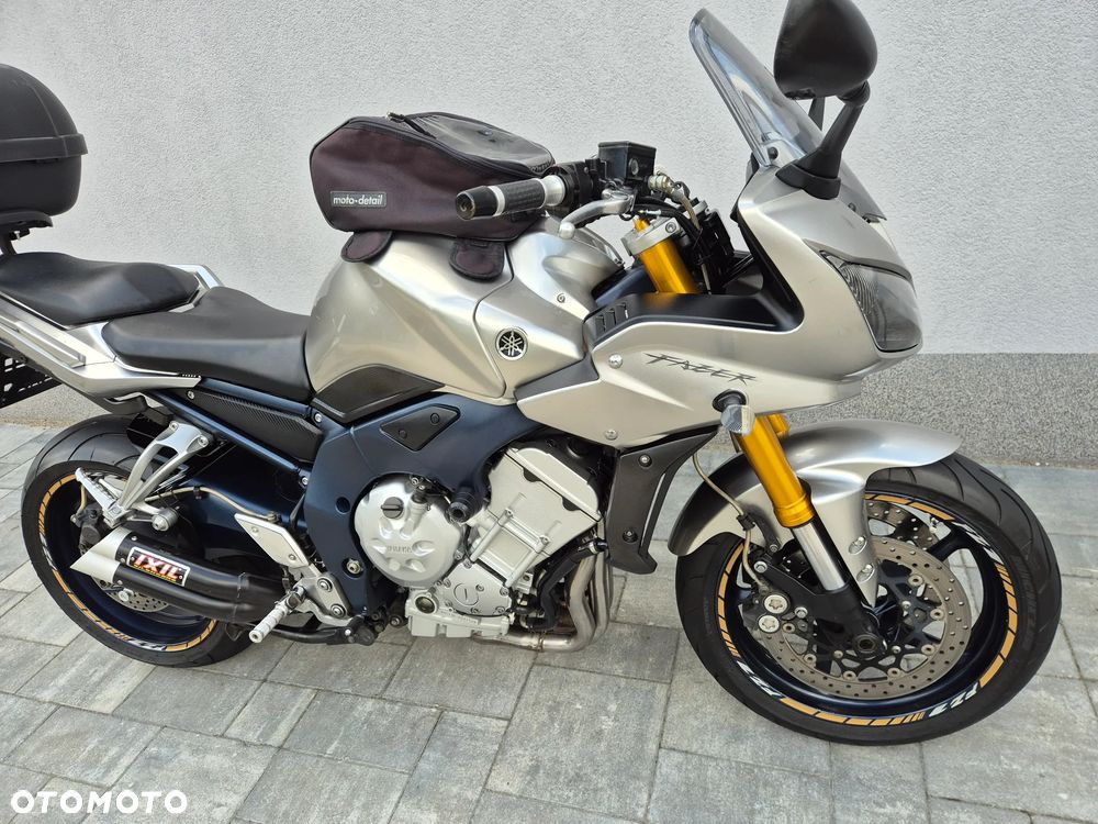 Yamaha FZ - 9