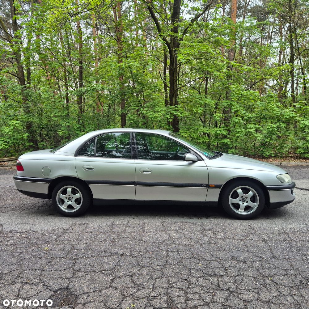 Opel Omega 2.0 CD - 3