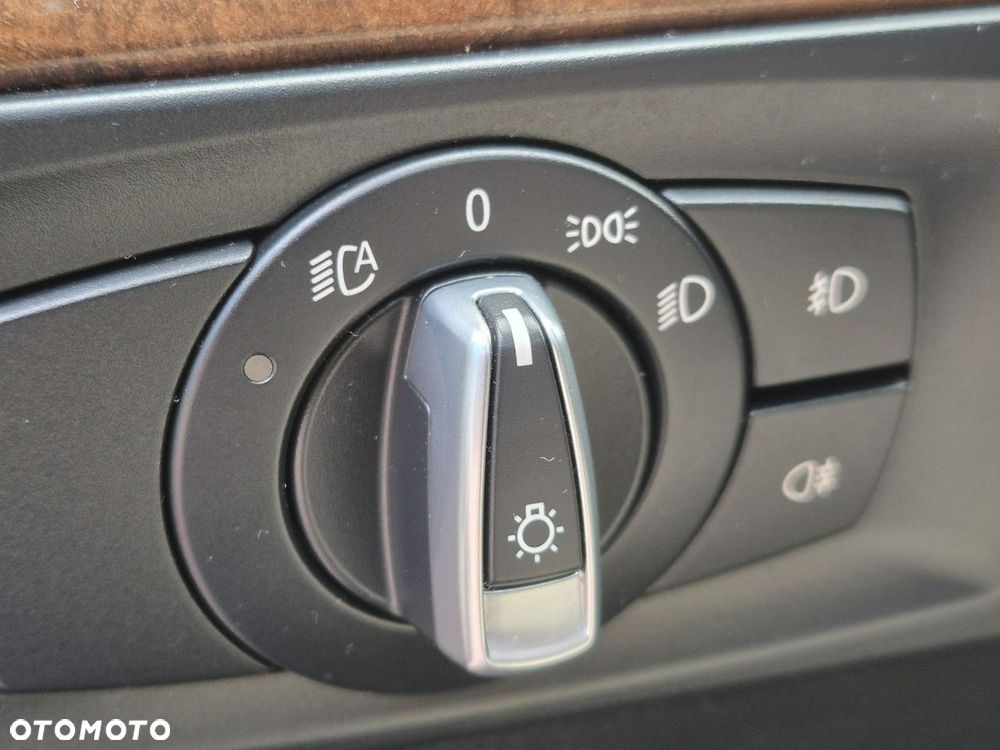 BMW Seria 3 - 33