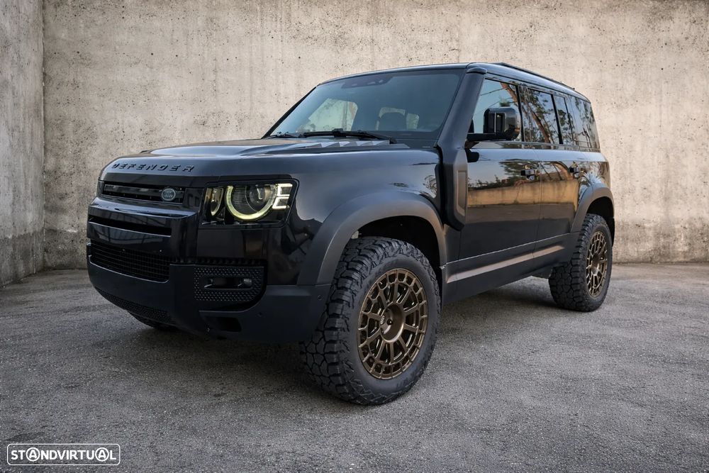 Land Rover Defender 3.0 I6 110 AWD X-Dynamic S - 1