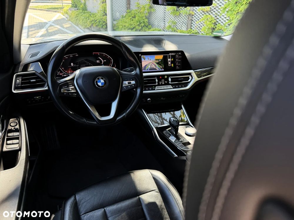 BMW Seria 3 320i GPF Luxury Line - 12