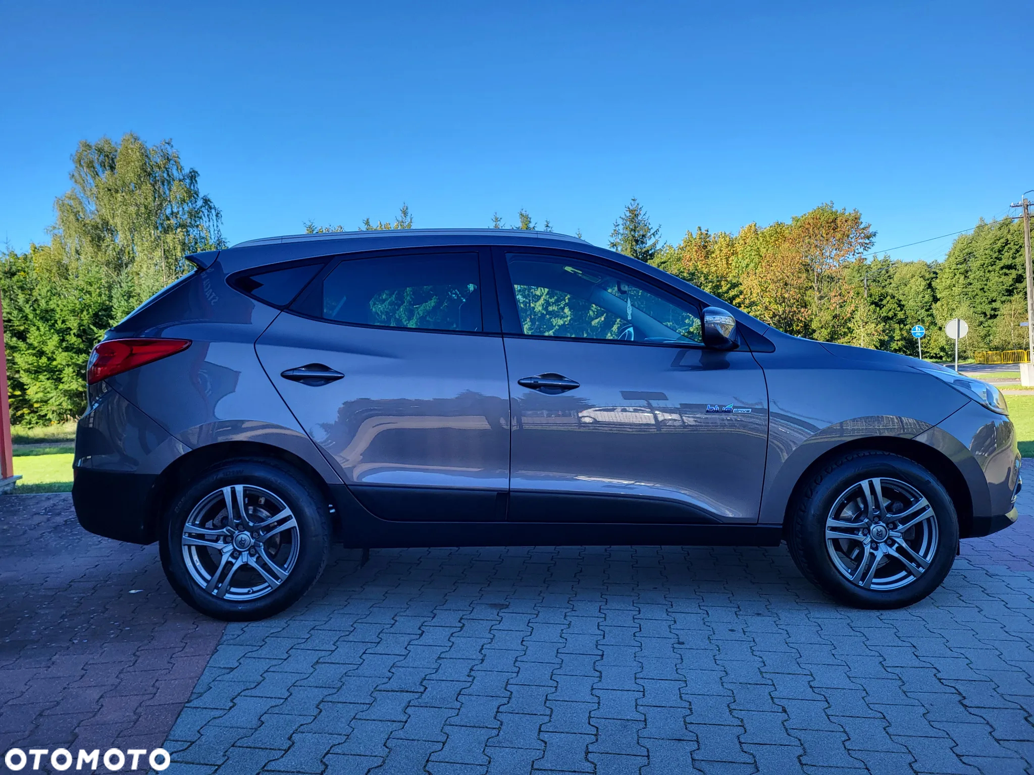 Hyundai ix35 blue 1.6 2WD Finale Gold - 4