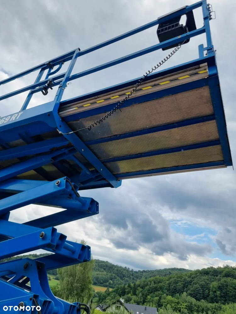 Genie Zwyżka GS-4069RT Podnośnik Nożycowy 14,5 metra jak Nowa 2017r z Norwegii 738mtg 4x4 silnik Kubota - 29
