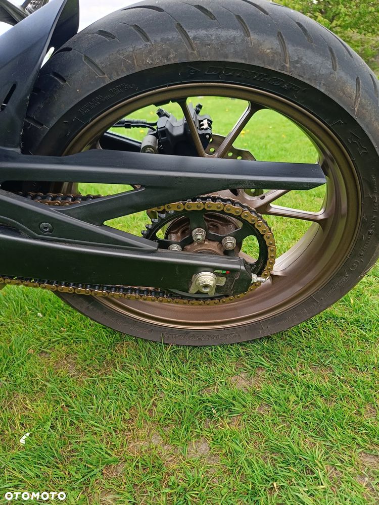 Honda CB - 4