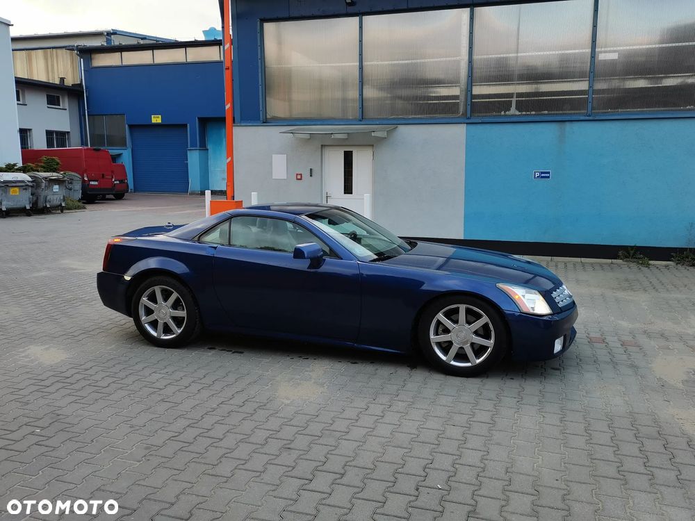 Cadillac XLR 4.6 V8 - 4
