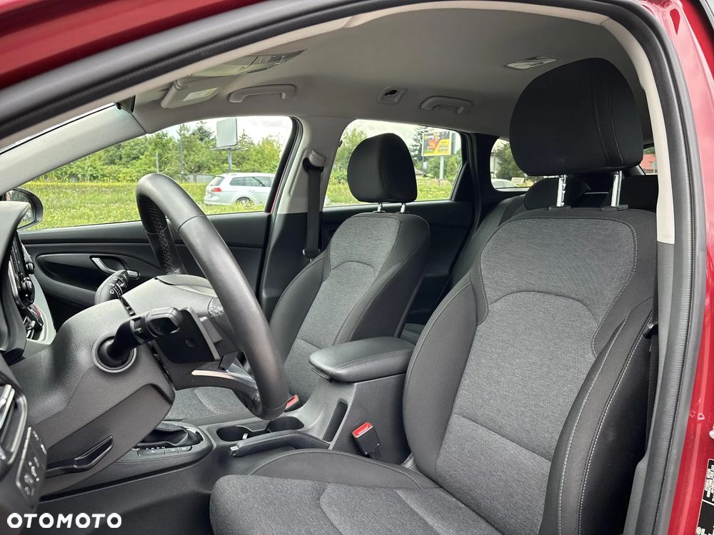 Hyundai i30 1.0 T-GDI Smart DCT - 11