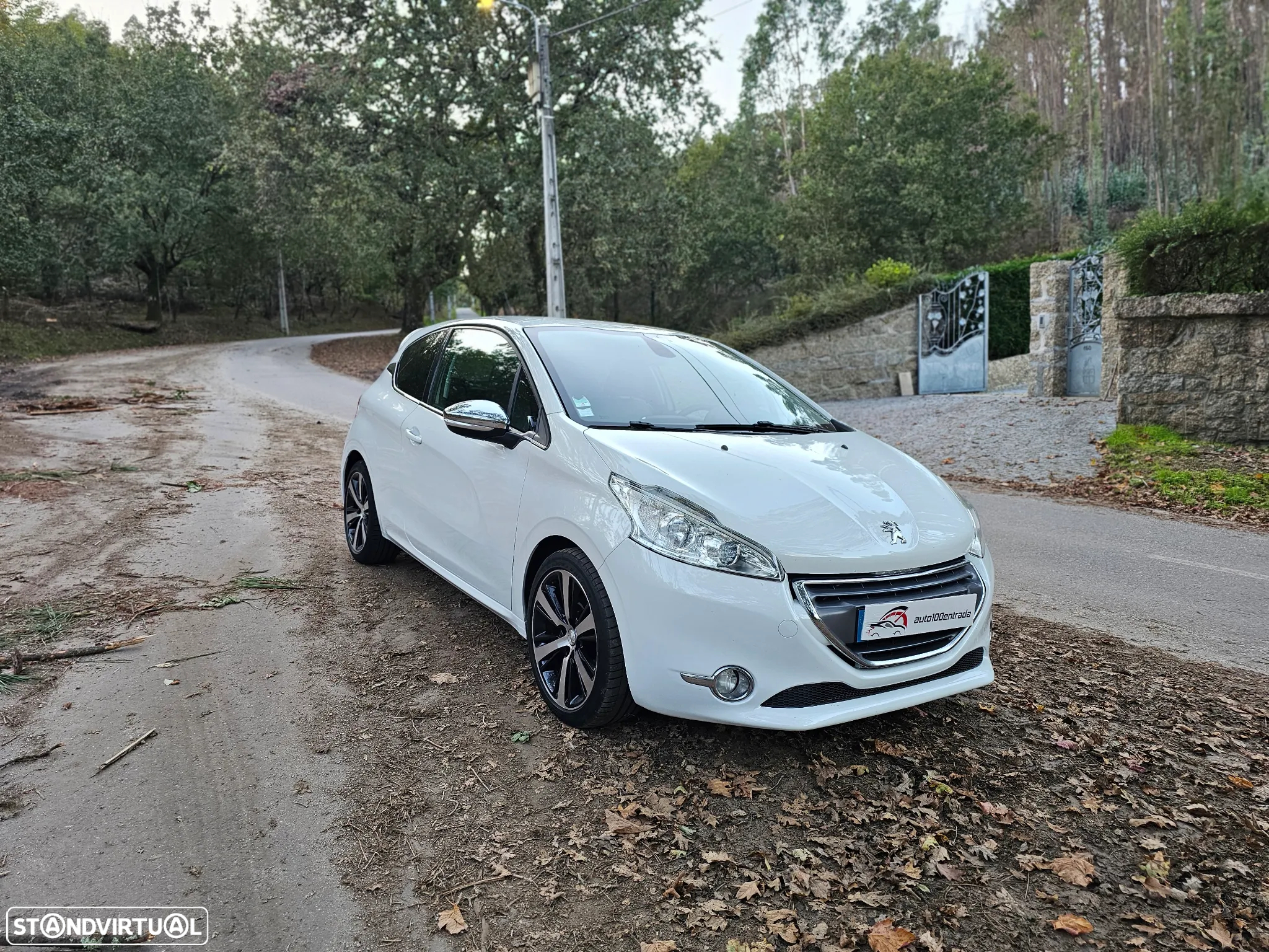 Peugeot 208 1.6 e-HDi Allure - 26