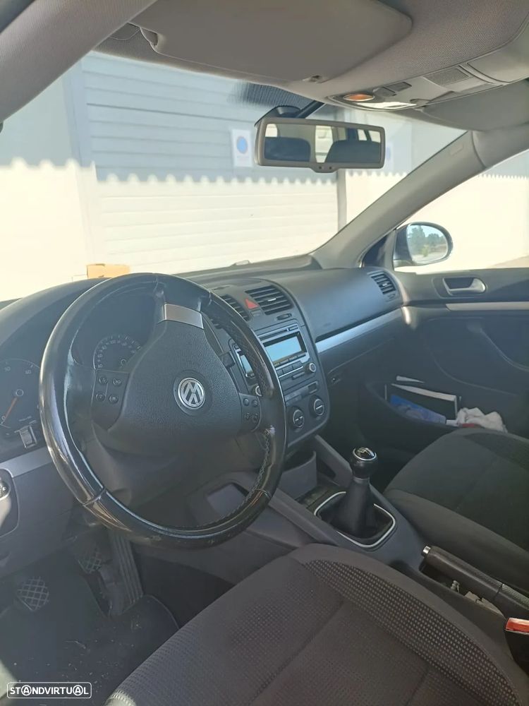 VW Golf 1.9 TDi BlueM. Confortline - 3