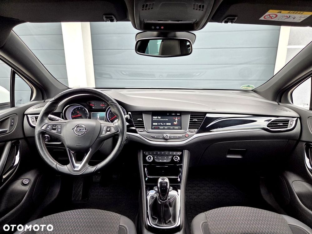 Opel Astra - 32