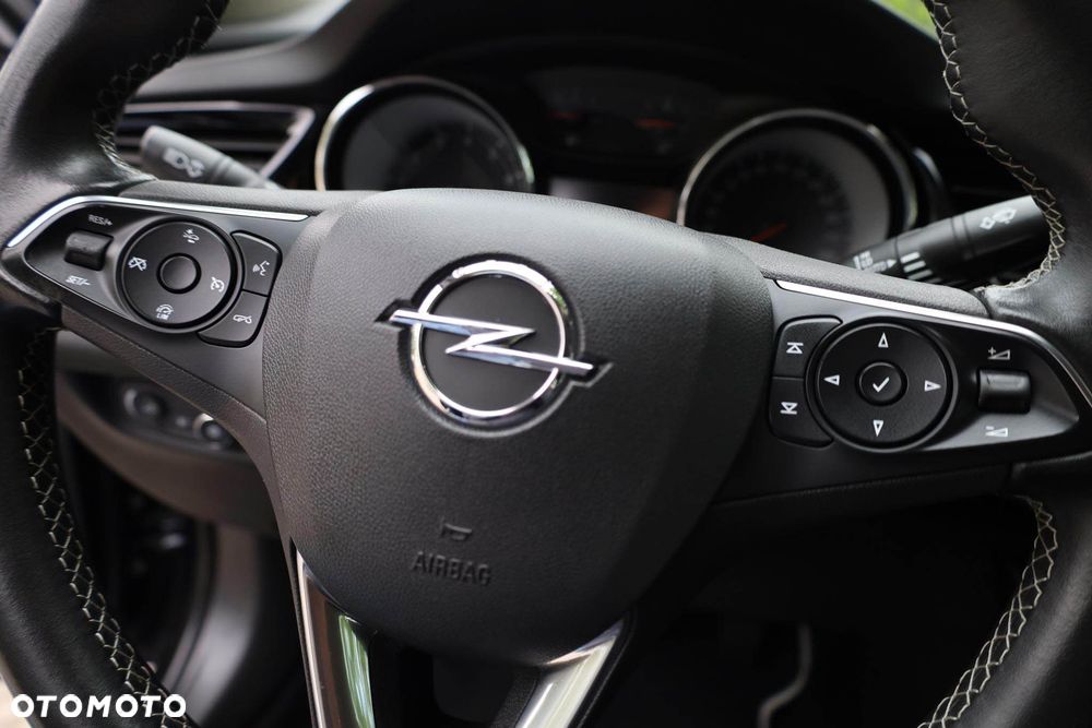 Opel Insignia 1.5 T Elite S&S - 24
