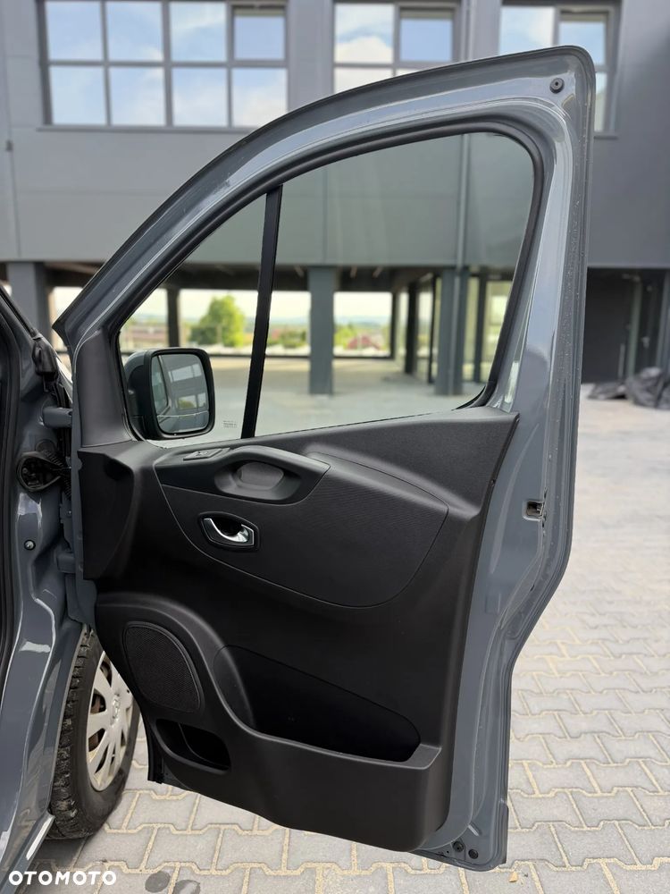 Renault TRAFIC - 26