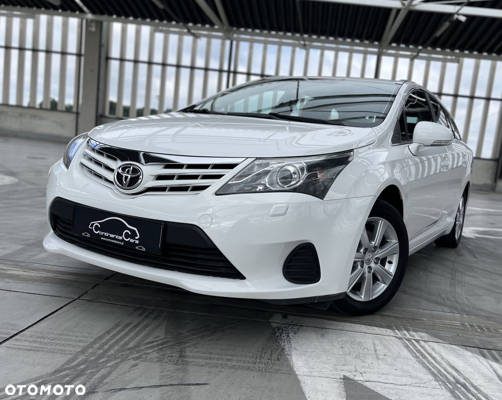 Toyota Avensis 1.6 Comfort - 1