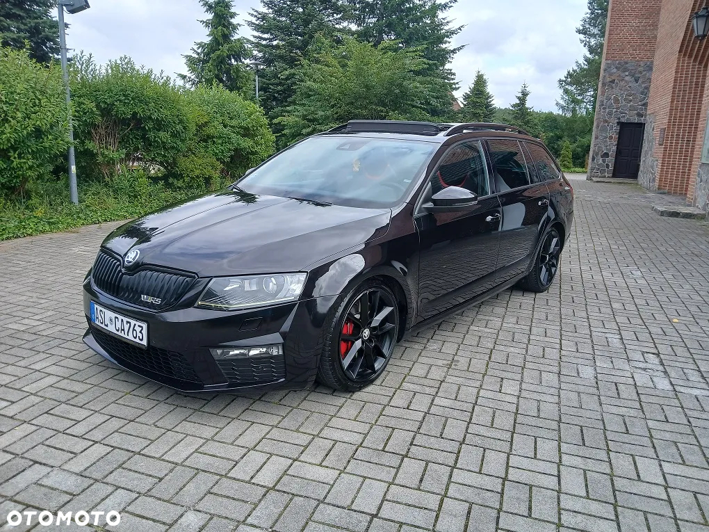 Skoda Octavia Combi 2.0 TDI DSG RS - 34