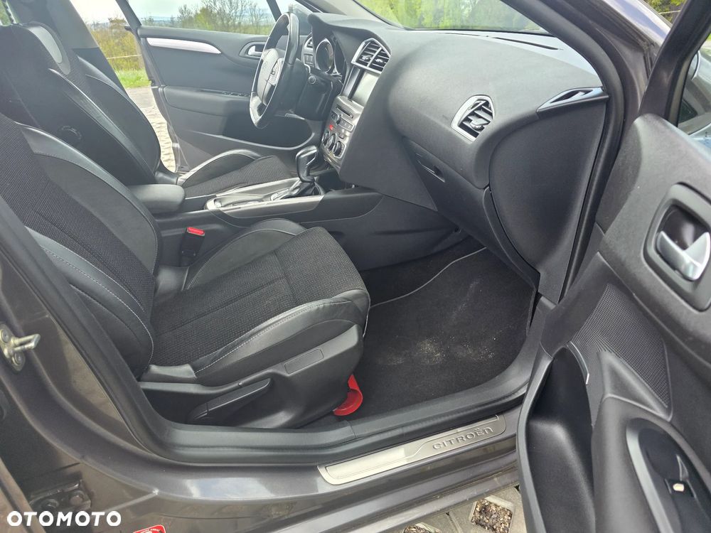 Citroën C4 e-HDi 115 ETG6 Exclusive - 11