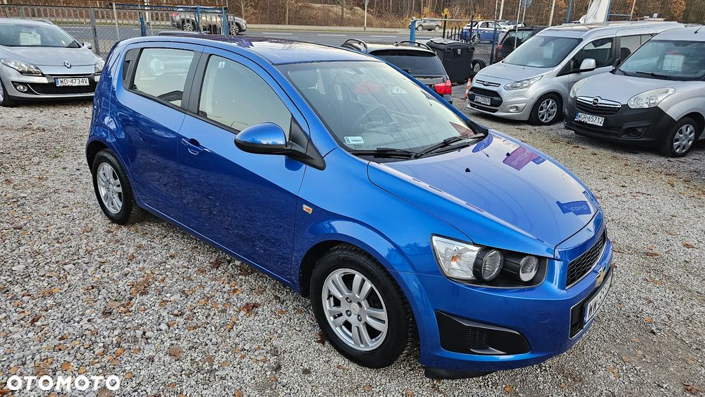 Chevrolet Aveo 1.4 16V LS Design+ - 32