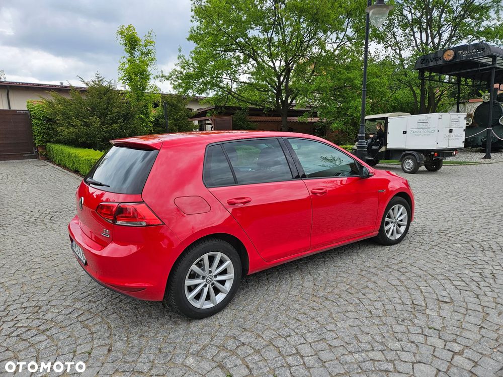 Volkswagen Golf 1.6 TDI BlueMotion Trendline - 4