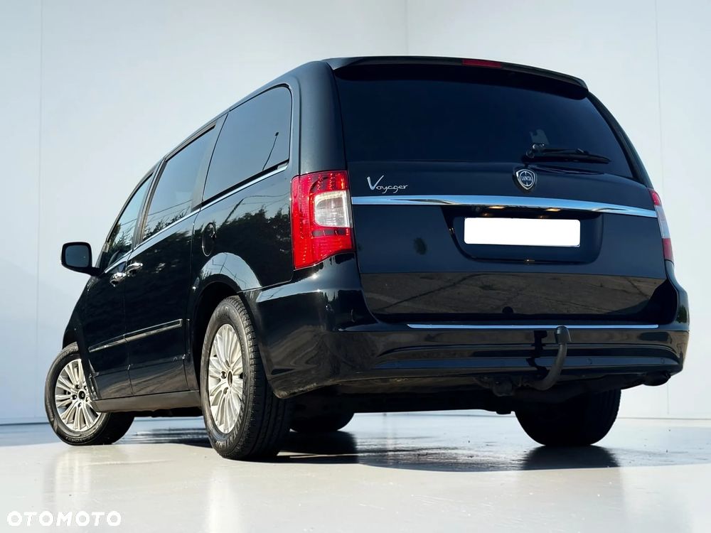 Lancia Voyager 2.8 Multijet 16v Platinum - 15