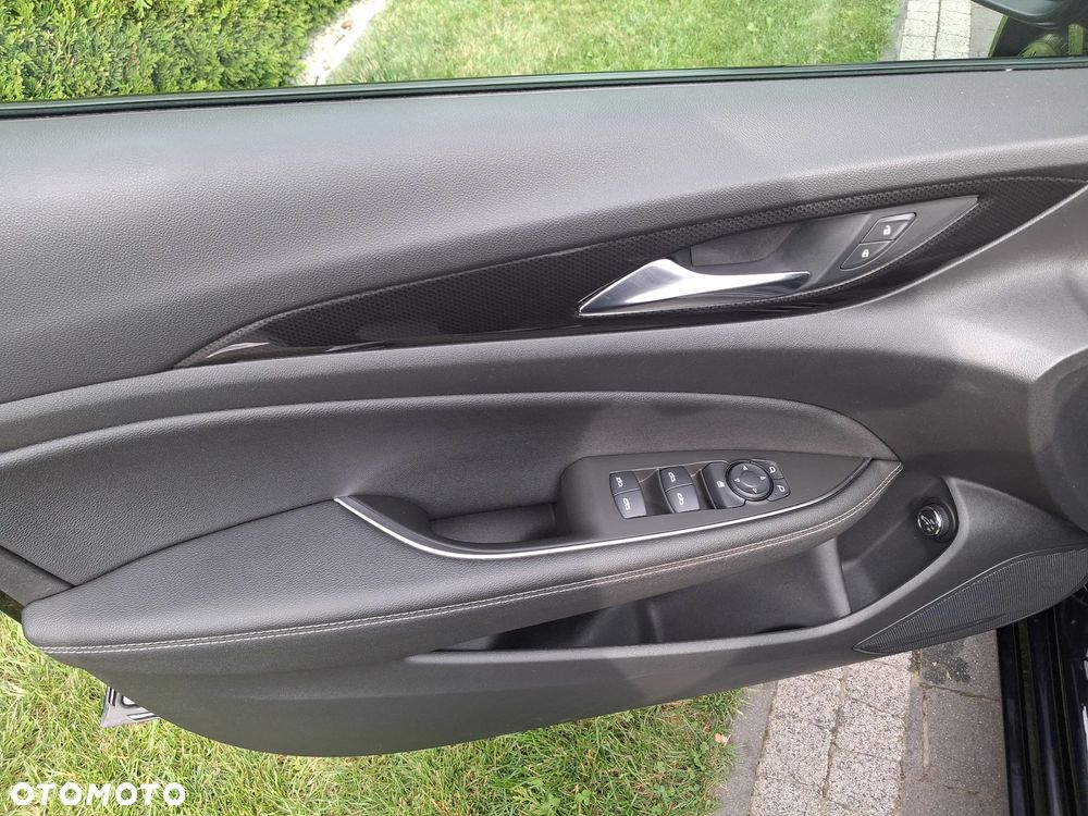 Opel Insignia 2.0 CDTI Elegance S&S - 27