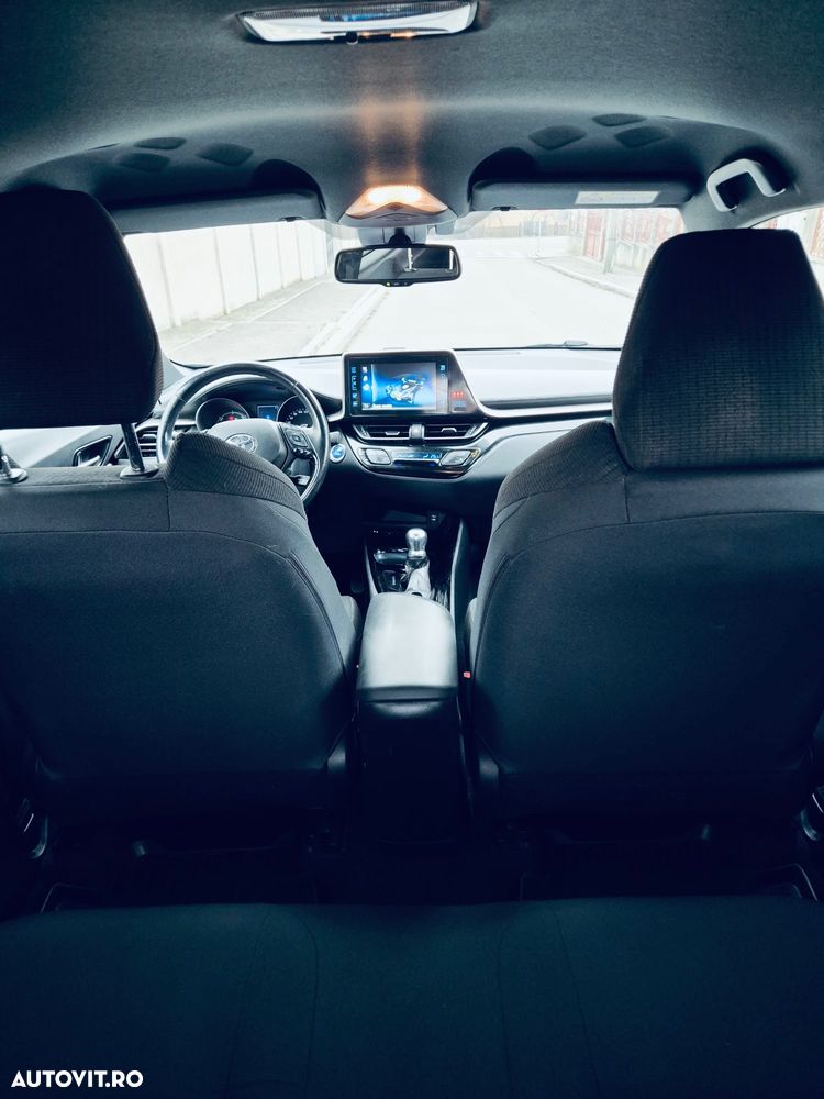 Toyota C-HR Hybrid Style - 25