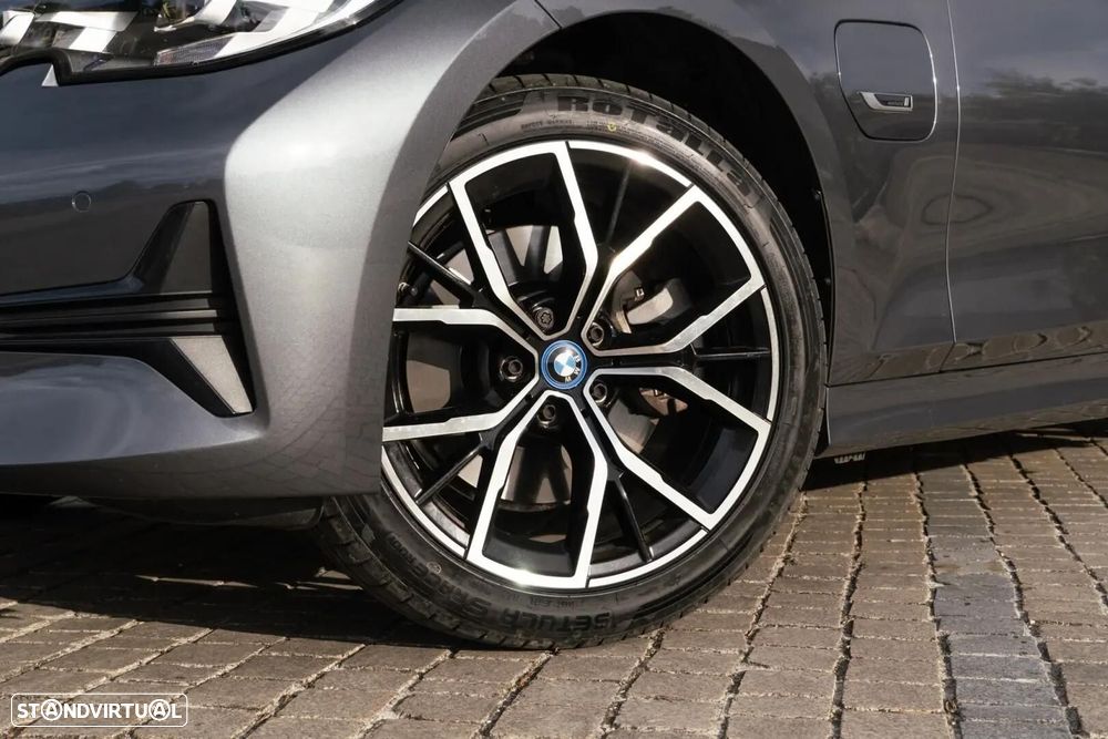 BMW 320 - 46