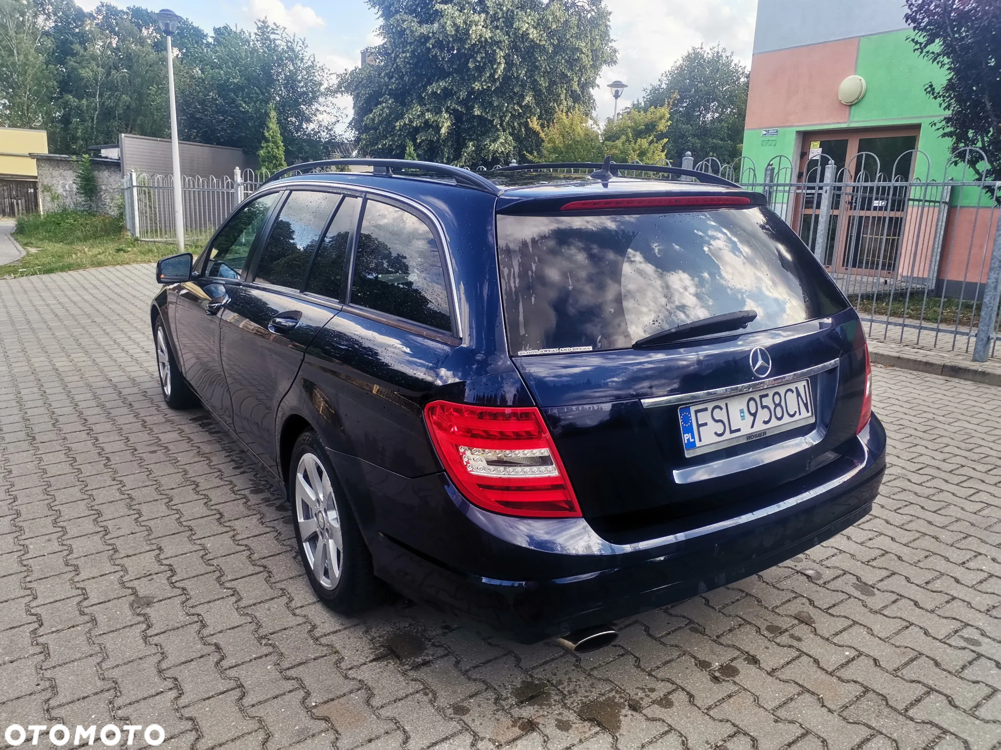 Mercedes-Benz Klasa C 220 CDI BlueEff Avantgarde - 3