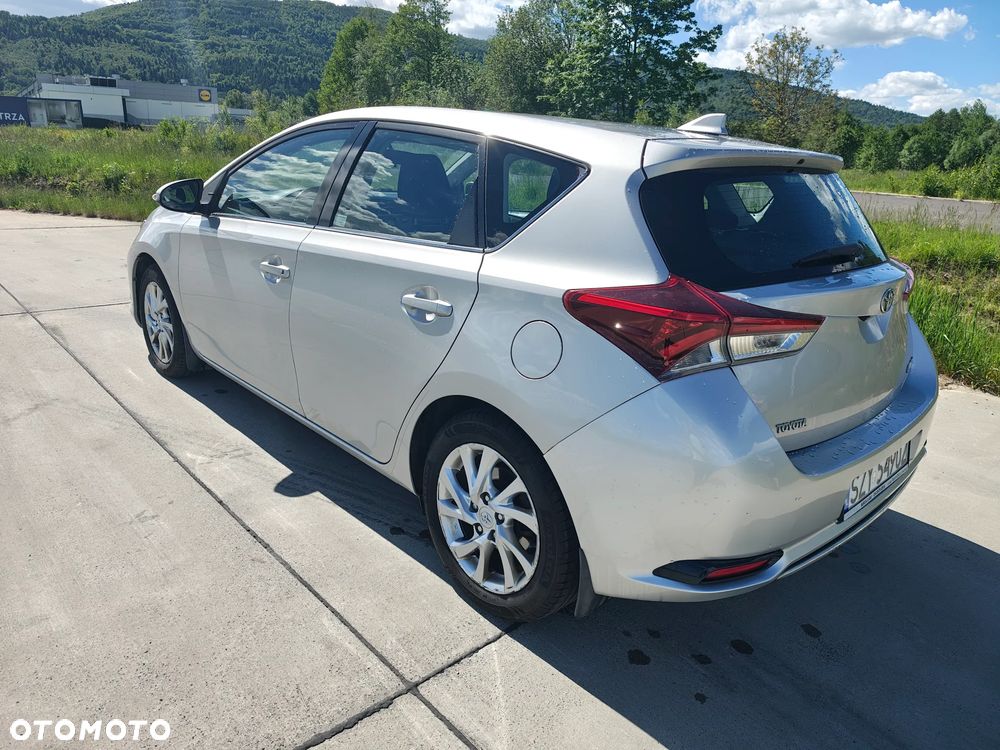 Toyota Auris 1.6 Comfort - 5