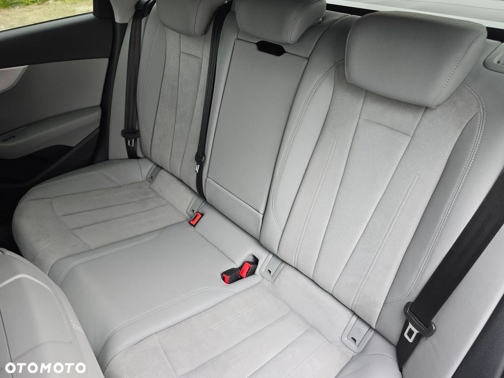Audi A4 Allroad - 14
