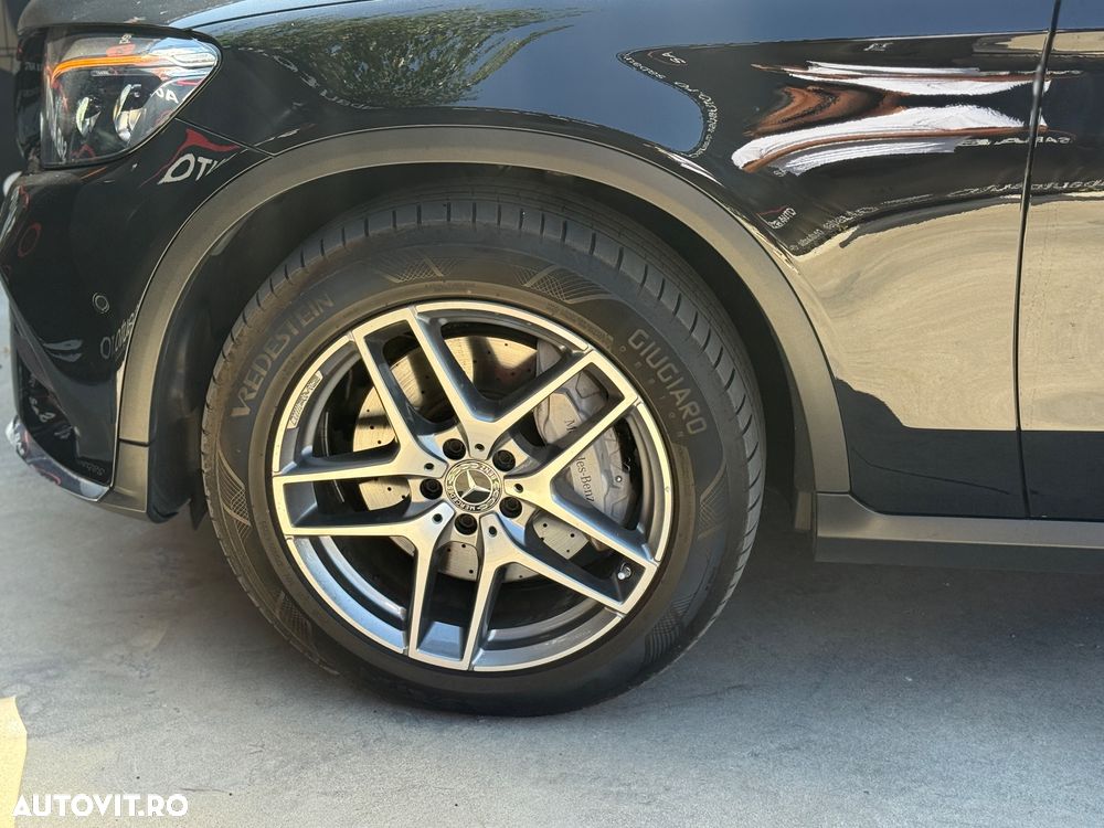 Mercedes-Benz GLC Coupe 220 d 4Matic 9G-TRONIC AMG Line - 22