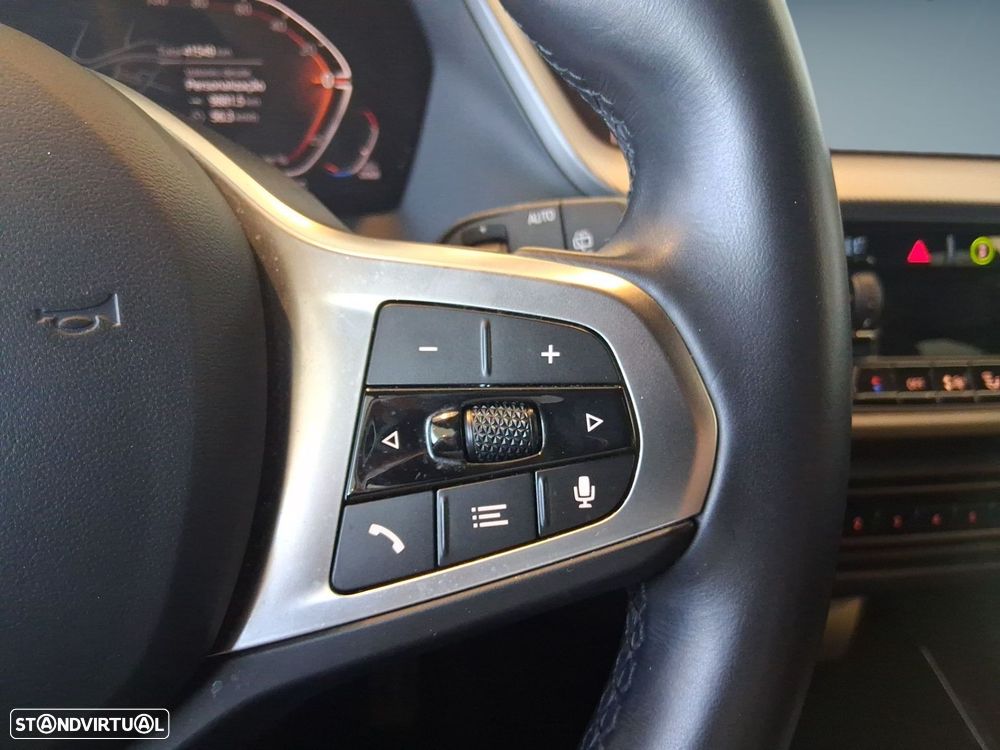 BMW 116 d Pack Desportivo M Auto - 10