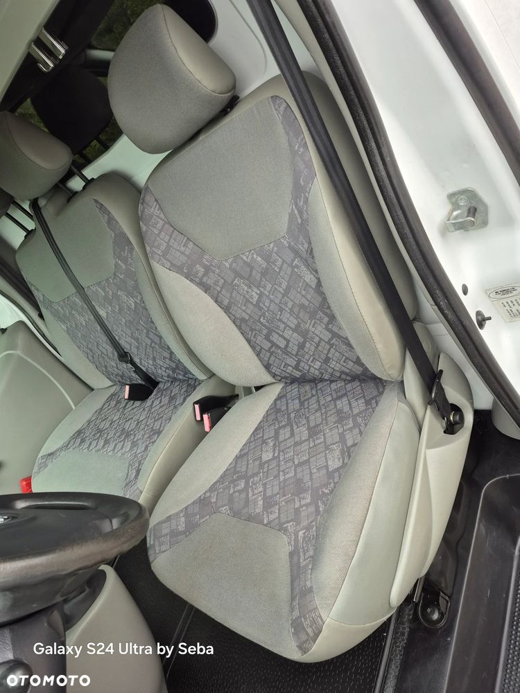 Opel Vivaro - 9