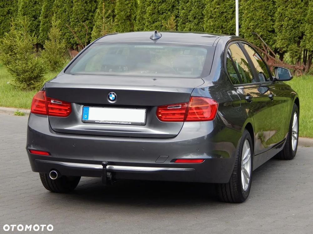 BMW Seria 3 320d Blue Performance Luxury Line - 2