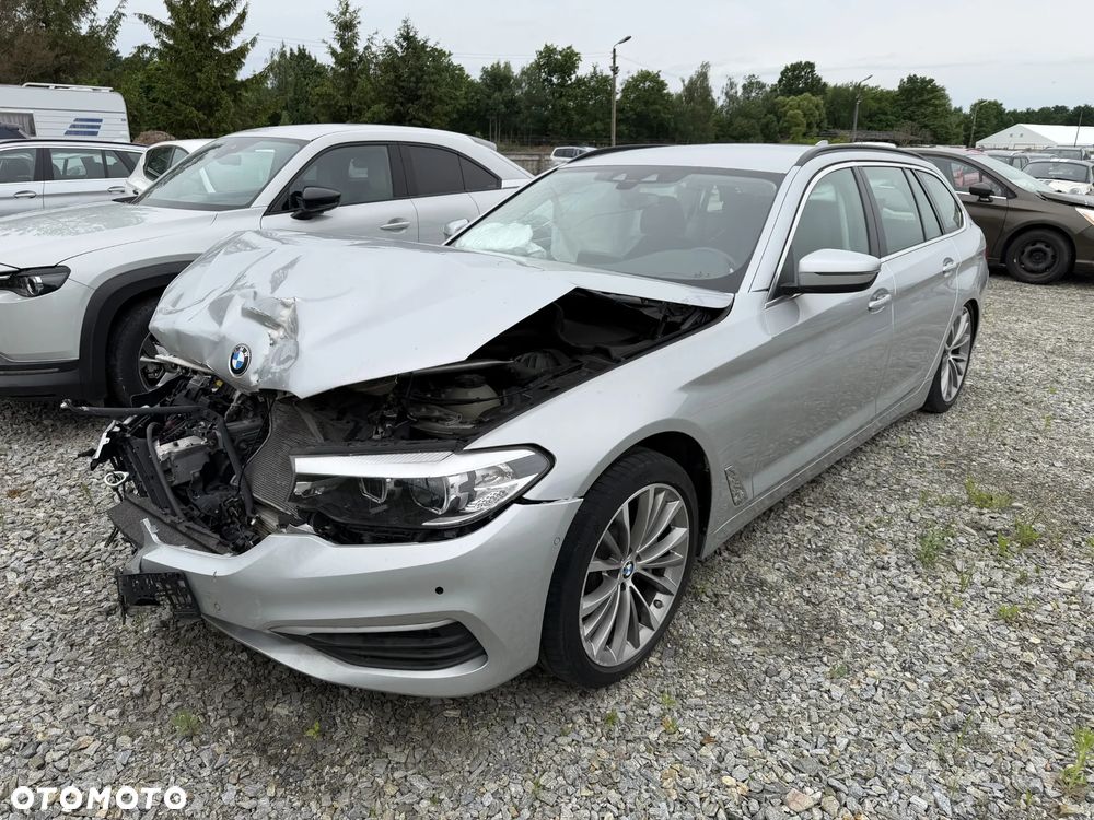 BMW Seria 5 530d xDrive Sport Line - 29